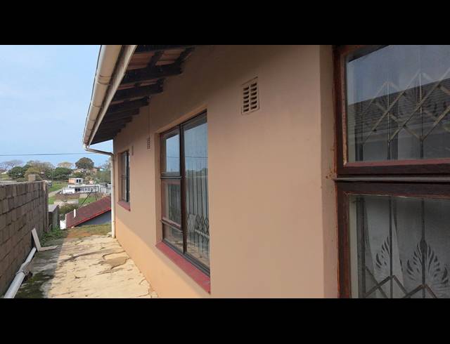3 BEDROOM HOUSE FOR SALE IN UMLAZI Q